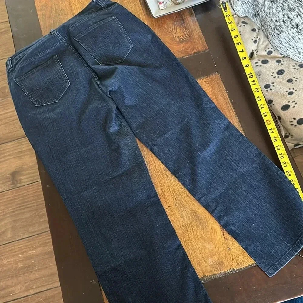 Croft and Barrow stretch blue jeans size 12 short EUC - Picture 5 of 5